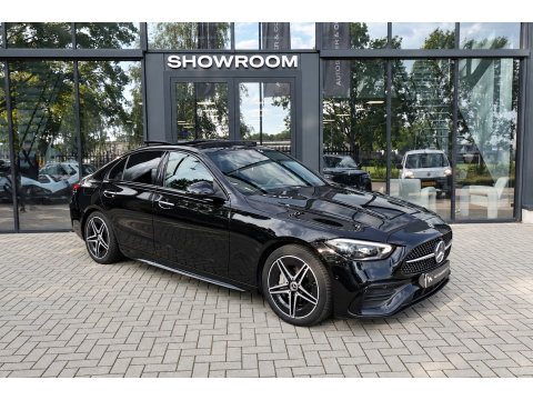Mercedes-Benz C-Klasse 200 AMG Line PANO KEYLESS CAM