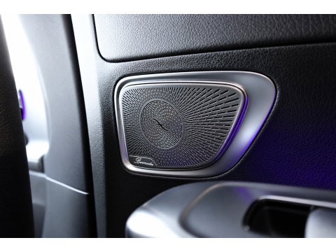 Mercedes-Benz C-Klasse 200 AMG Line PANO KEYLESS CAM
