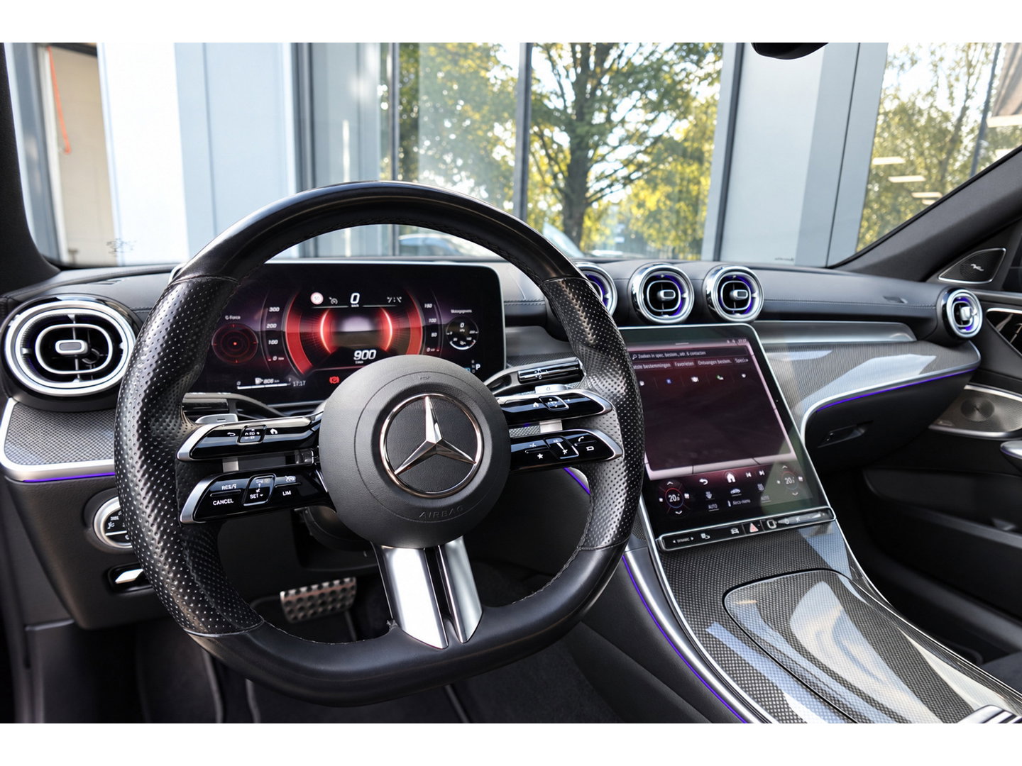 Mercedes-Benz C-Klasse 200 AMG Line PANO KEYLESS CAM