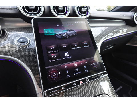 Mercedes-Benz C-Klasse 200 AMG Line PANO KEYLESS CAM