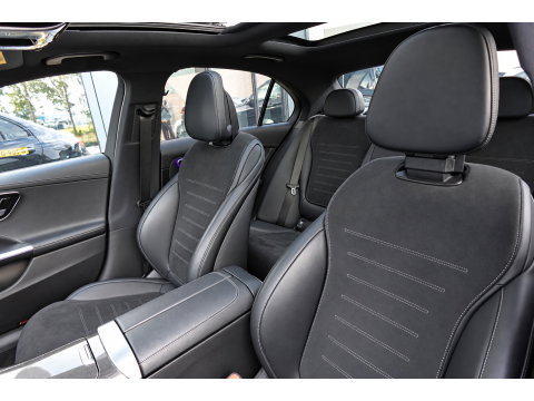Mercedes-Benz C-Klasse 200 AMG Line PANO KEYLESS CAM
