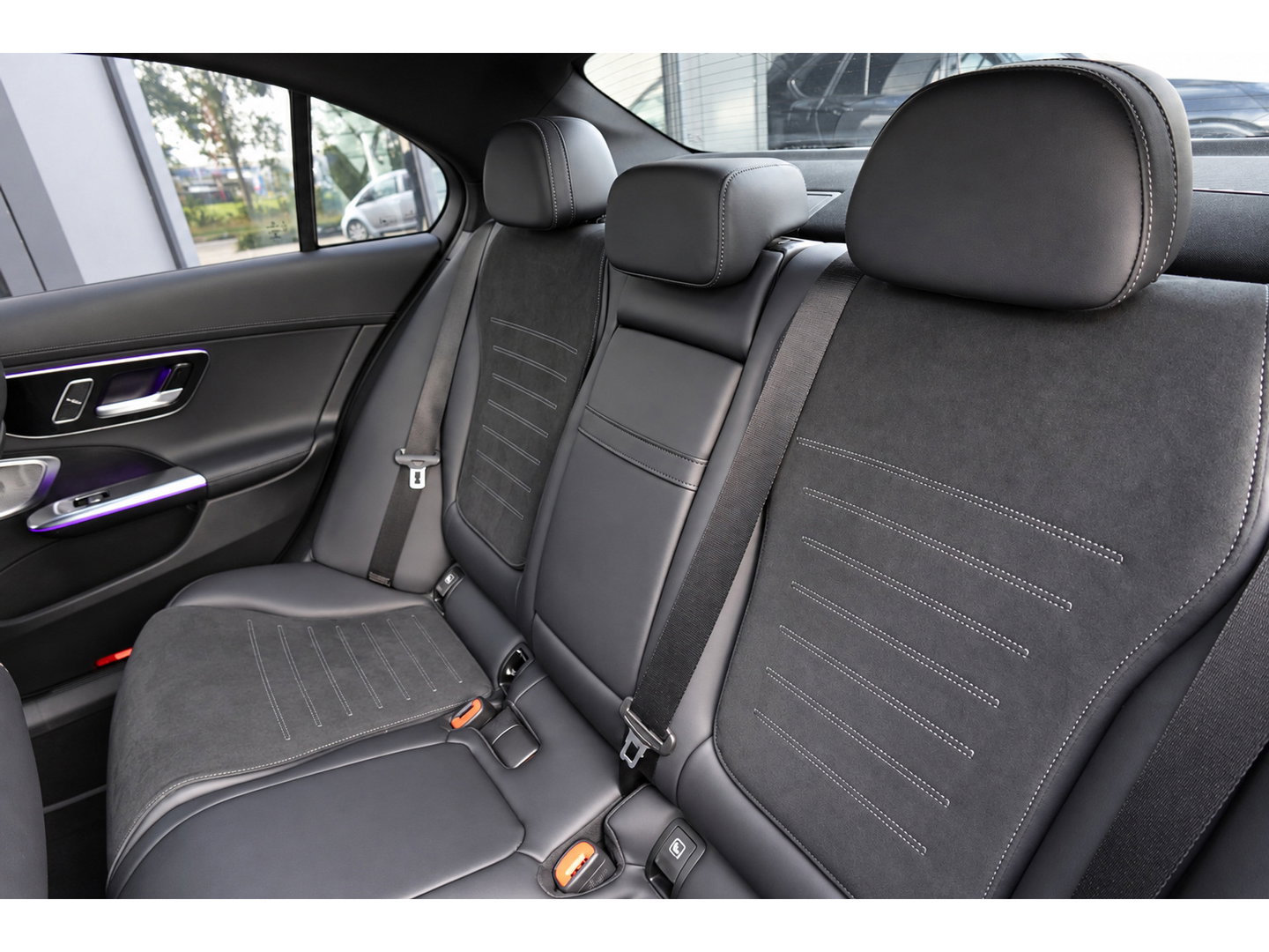 Mercedes-Benz C-Klasse 200 AMG Line PANO KEYLESS CAM