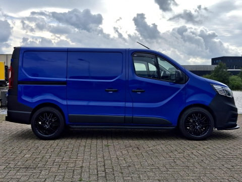 Renault Trafic 2.0 dCi 150PK MARGE | CARPLAY | 2x SCHUIFD. | LAADRUIMTE BEKLEED | LMV | LED | STEPS