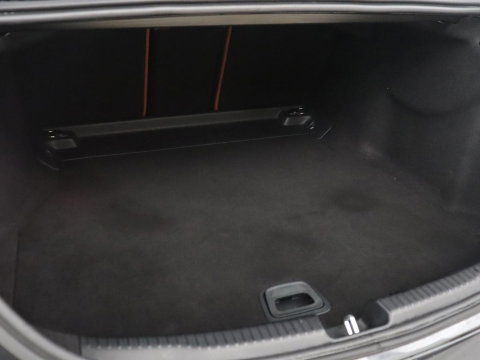 Mercedes-Benz C-Klasse 200 Luxury Line | Panoramadak | Leder | Memory | Adaptive cruise | Stoelverwarming | Burmester | 360 camera | Park assist | Sfeerverlichting | Carplay | Climate control