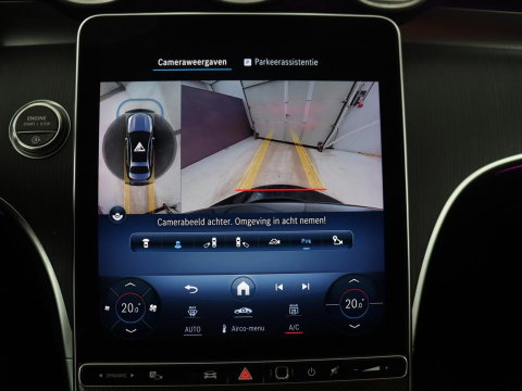 Mercedes-Benz C-Klasse 200 Luxury Line | Panoramadak | Leder | Memory | Adaptive cruise | Stoelverwarming | Burmester | 360 camera | Park assist | Sfeerverlichting | Carplay | Climate control