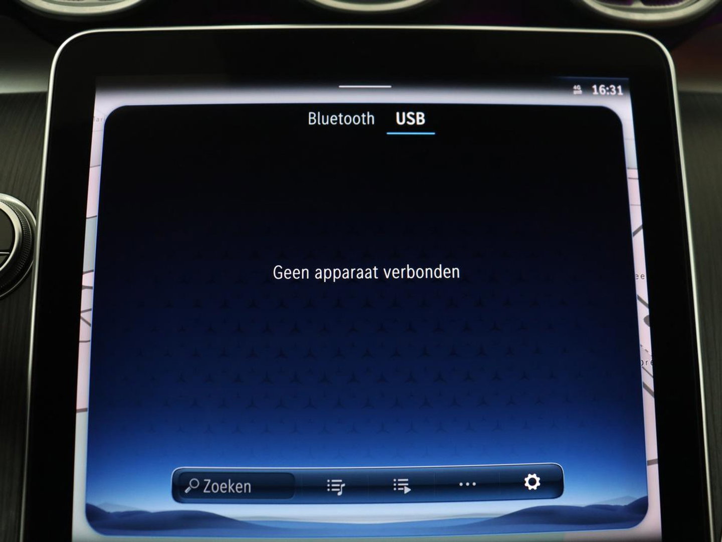 Mercedes-Benz C-Klasse 200 Luxury Line | Panoramadak | Leder | Memory | Adaptive cruise | Stoelverwarming | Burmester | 360 camera | Park assist | Sfeerverlichting | Carplay | Climate control