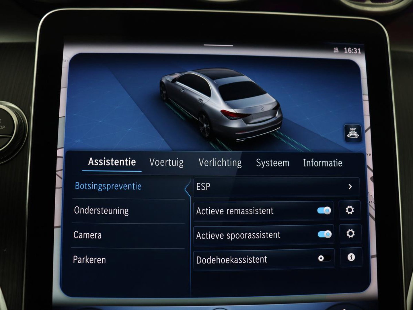 Mercedes-Benz C-Klasse 200 Luxury Line | Panoramadak | Leder | Memory | Adaptive cruise | Stoelverwarming | Burmester | 360 camera | Park assist | Sfeerverlichting | Carplay | Climate control