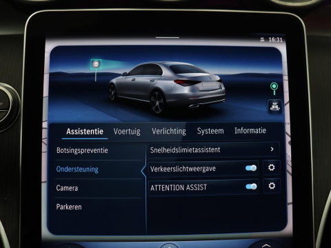 Mercedes-Benz C-Klasse 200 Luxury Line | Panoramadak | Leder | Memory | Adaptive cruise | Stoelverwarming | Burmester | 360 camera | Park assist | Sfeerverlichting | Carplay | Climate control