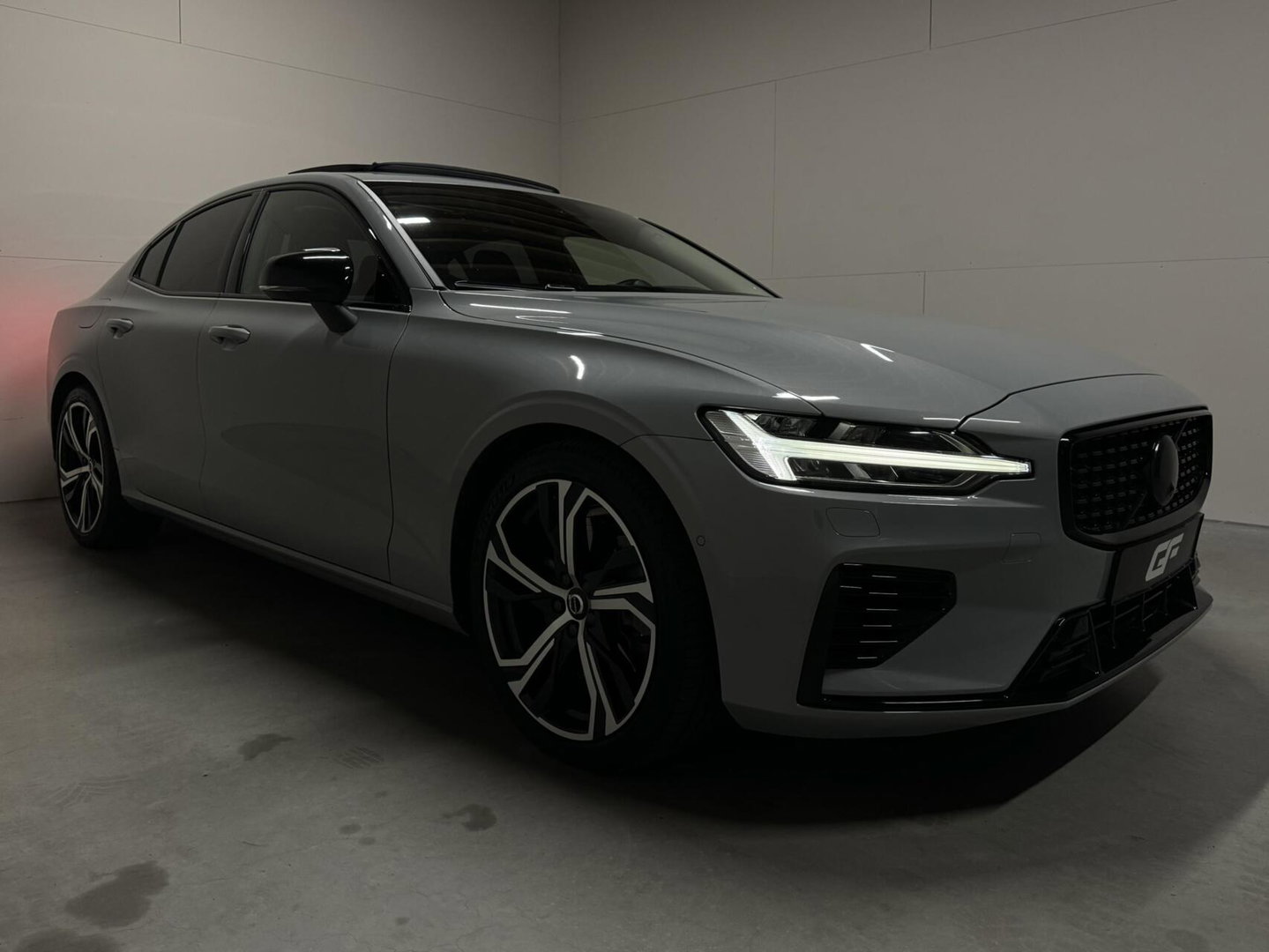 Volvo S60 2.0 Recharge T8 AWD Ultimate Dark Pano B&W Massage