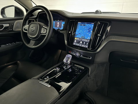 Volvo S60 2.0 Recharge T8 AWD Ultimate Dark Pano B&W Massage