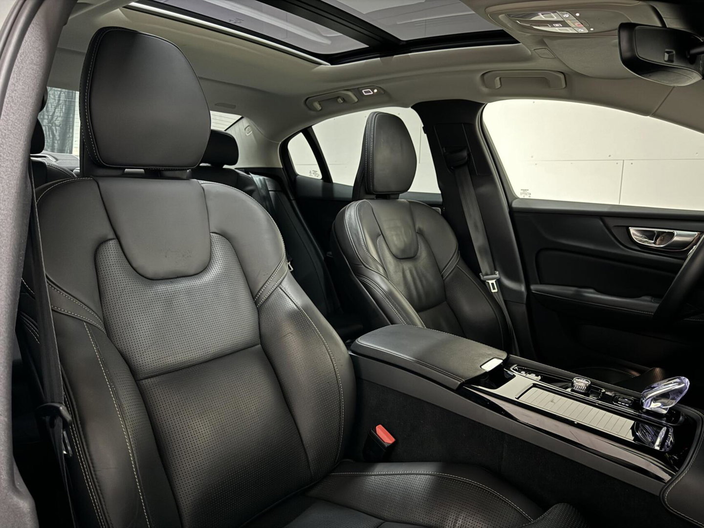 Volvo S60 2.0 Recharge T8 AWD Ultimate Dark Pano B&W Massage