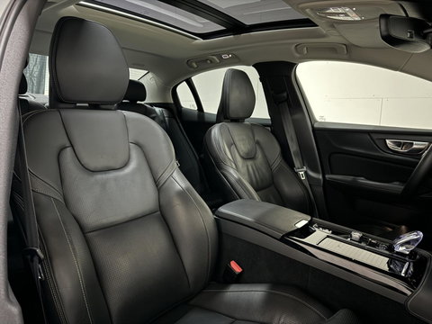 Volvo S60 2.0 Recharge T8 AWD Ultimate Dark Pano B&W Massage