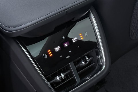 Volvo EX90 Twin Motor Plus 7p. 111 kWh | FACELIFT | 800V! | ACC | Panoramadak | 360° Camera | Head-Up | BOSE Audio | Stoelventilatie | 7P