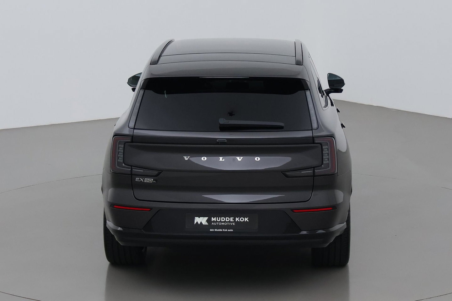 Volvo EX90 Twin Motor Plus 7p. 111 kWh | FACELIFT | 800V! | ACC | Panoramadak | 360° Camera | Head-Up | BOSE Audio | Stoelventilatie | 7P