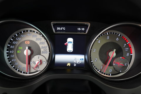 Mercedes-Benz GLA 200 Ambition Panoramadak Navigatie Bi-Xenon