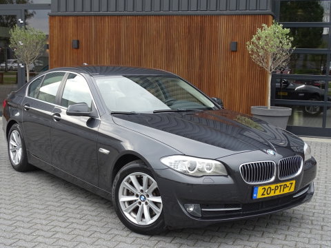 BMW 5 Serie 528i 259PK automaat / High Executive / *NAP*