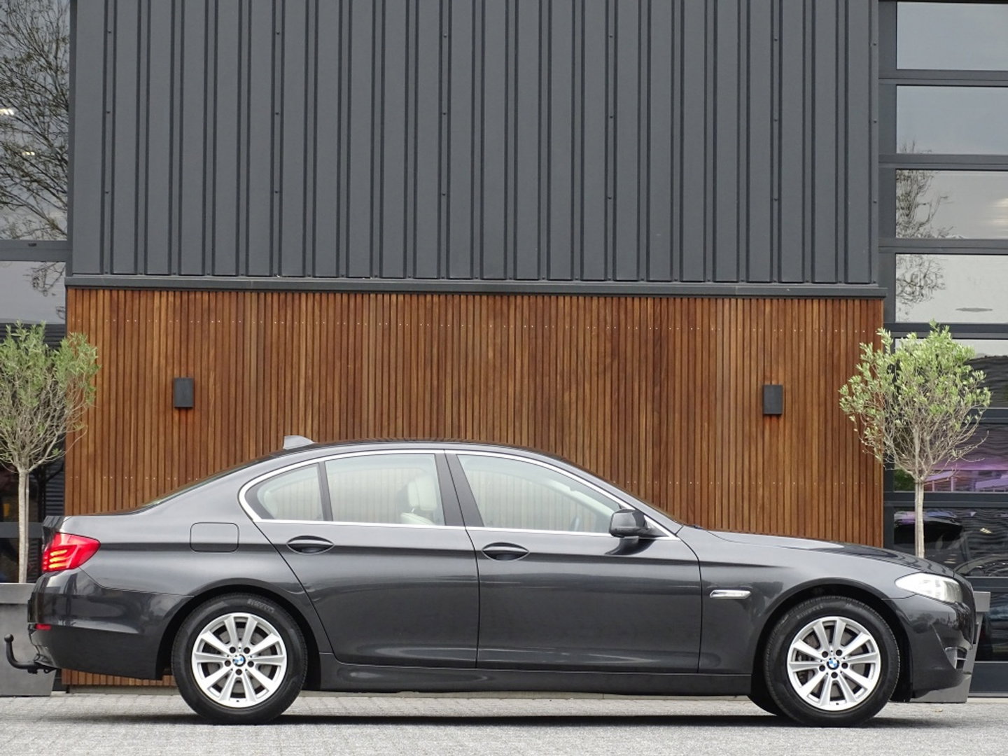 BMW 5 Serie 528i 259PK automaat / High Executive / *NAP*
