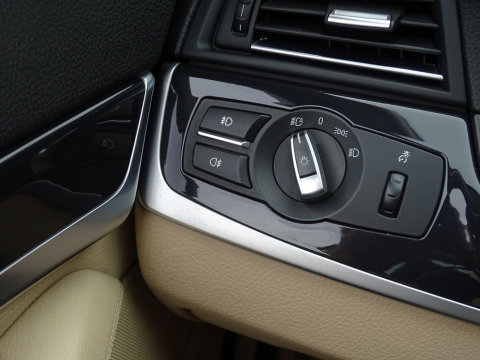 BMW 5 Serie 528i 259PK automaat / High Executive / *NAP*
