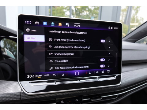 Volkswagen Golf 1.5 eTSI R-Line Edition PANO KEYLESS HUD