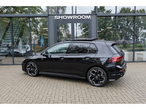 Volkswagen Golf 1.5 eTSI R-Line Edition PANO KEYLESS HUD