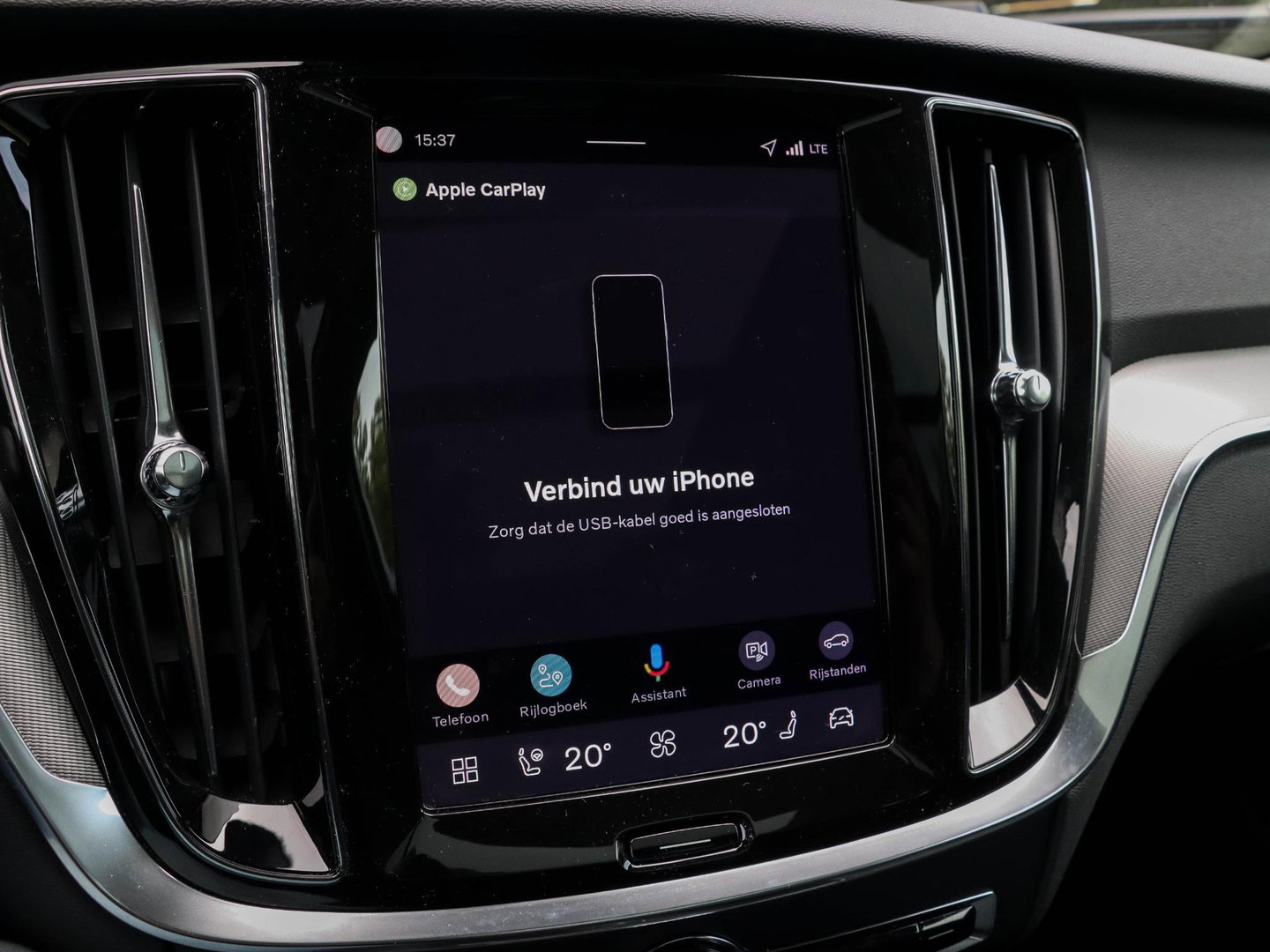 Volvo V60 T8 AWD Plus Dark 455PK Panoramadak HeadUp Display 360 Cam Alarm Getint glas