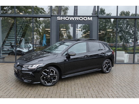 Volkswagen Golf 1.5 eTSI R-Line Edition PANO KEYLESS HUD