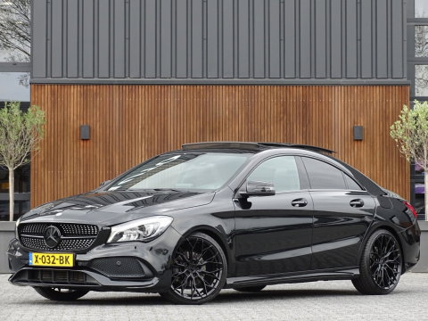 Mercedes-Benz CLA-Klasse 180 automaat / AMG pakket / facelift / LED