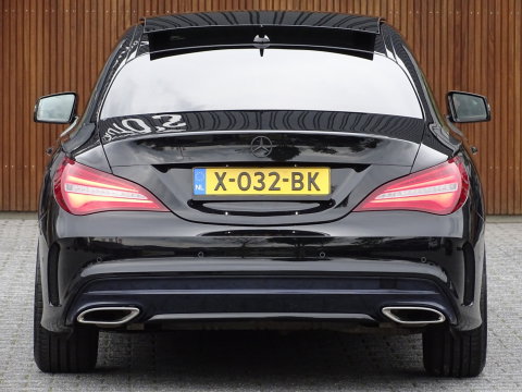 Mercedes-Benz CLA-Klasse 180 automaat / AMG pakket / facelift / LED