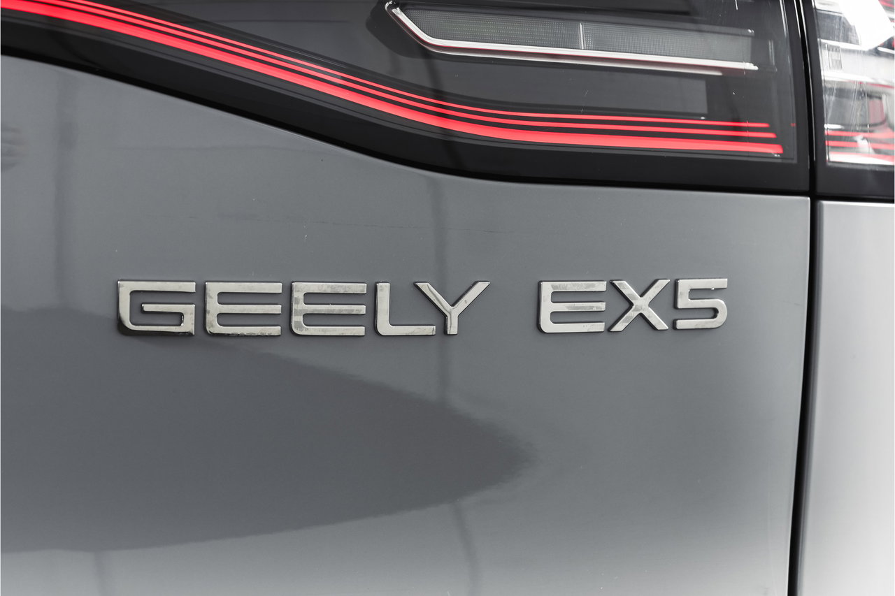 Geely E5