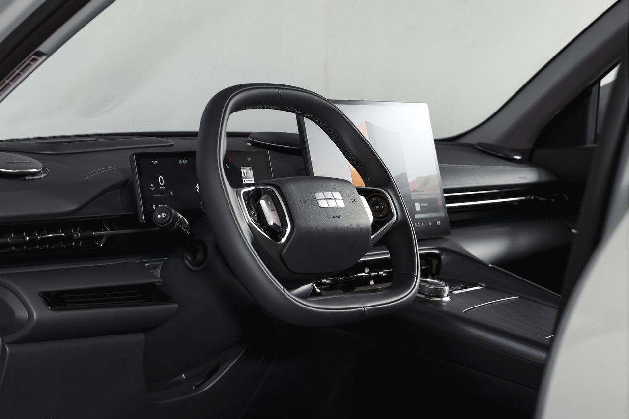 Geely E5