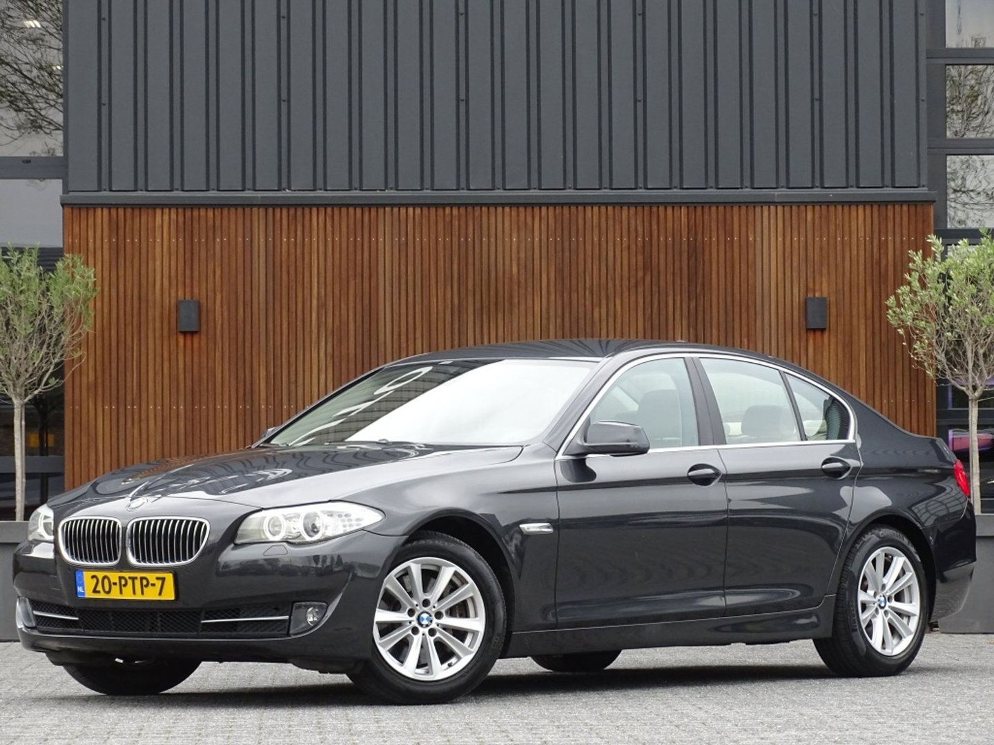 BMW 5 Serie 528i 259PK automaat / High Executive / *NAP*