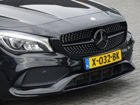 Mercedes-Benz CLA-Klasse 180 automaat / AMG pakket / facelift / LED
