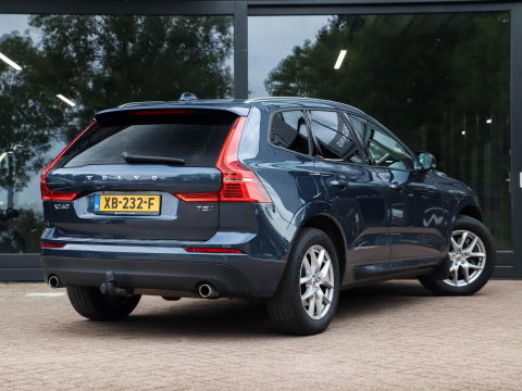 Volvo XC60 2.0 T5 AWD Momentum 250pk | Leder + Trekhaak