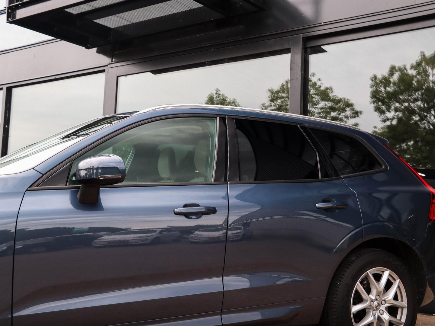 Volvo XC60 2.0 T5 AWD Momentum 250pk | Leder + Trekhaak