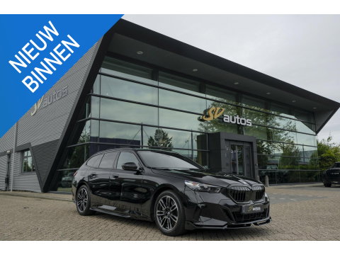 BMW 5 Serie Touring 550e 490pk M-sport xDrive Panoramadak *BTW* Bowers&Wilkins Trekhaak Head-up M-perfomance look