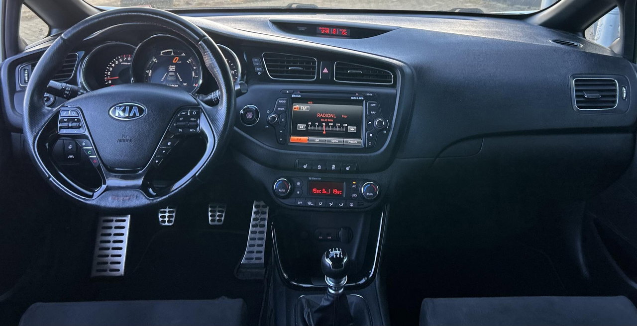 Kia ProCeed