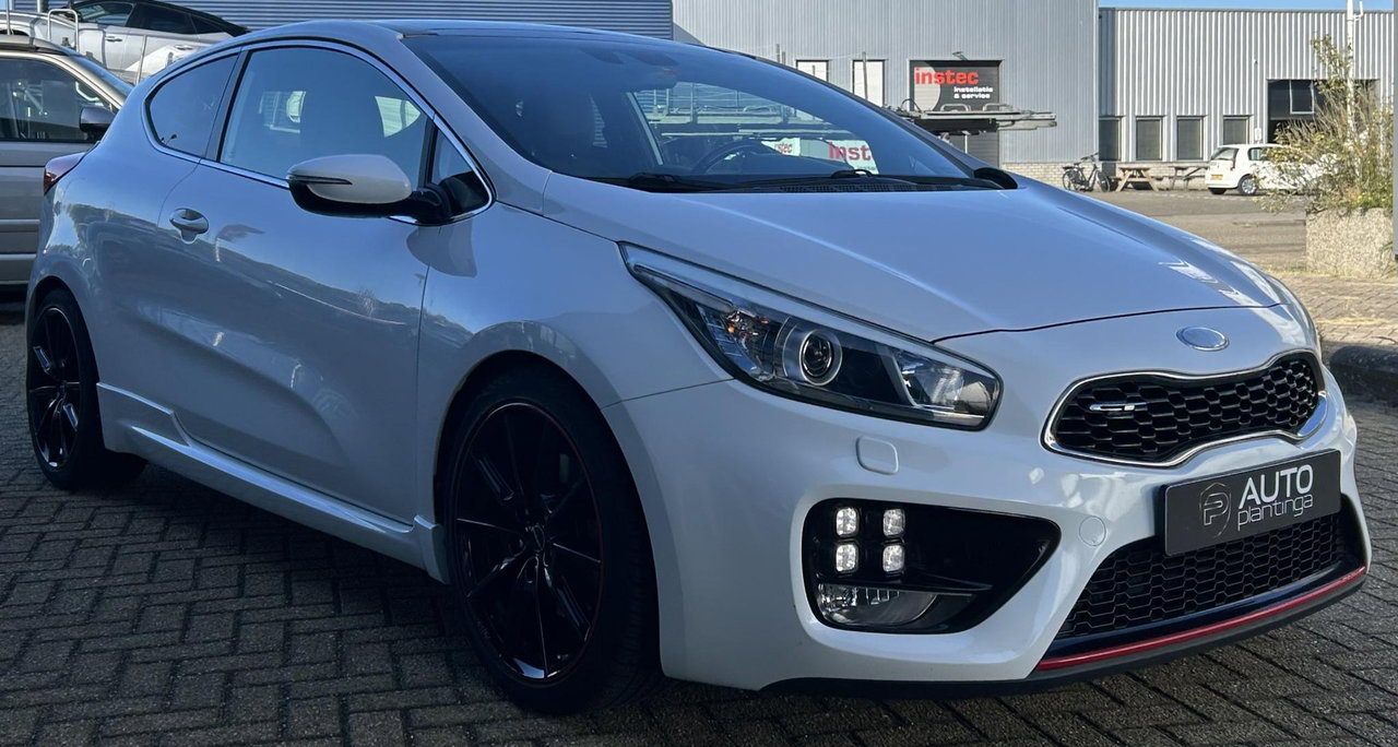 Kia ProCeed