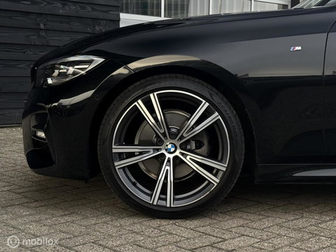 BMW 3 Serie 320i High Executive | M-Sport | Pano | Leder