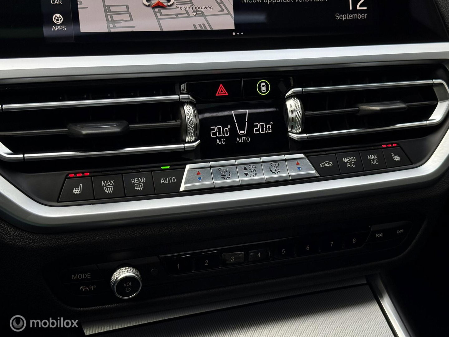 BMW 3 Serie 320i High Executive | M-Sport | Pano | Leder