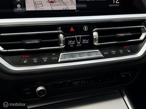 BMW 3 Serie 320i High Executive | M-Sport | Pano | Leder