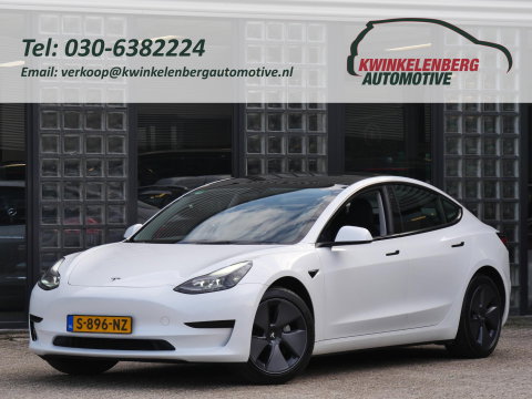 Tesla Model 3 RWD 60kWh PLUS/ WARMTEPOMP/ LFP ACCU/ TREKHAAK/ NL-AUTO 1STE EIGENAAR/ SOH 93%