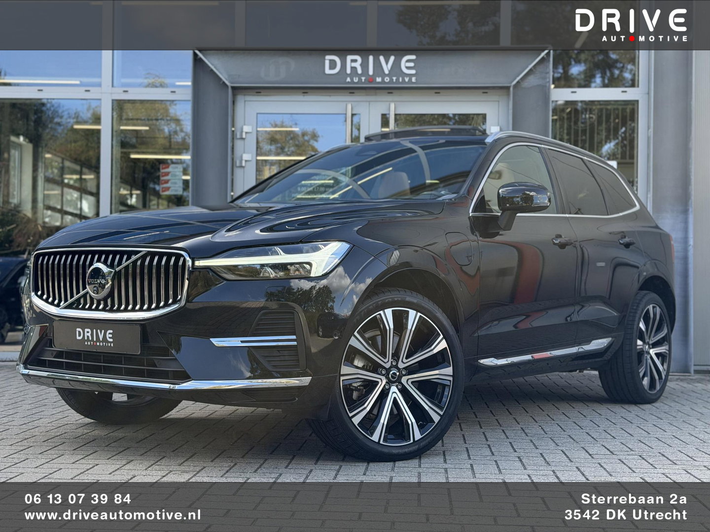 Volvo XC60 2.0 T8 455PK Plug-in hybrid AWD Ultimate Bright Pano|Luchtvering|Ventilatie|Pilot||H/K|HUD|Trekhaak|21"