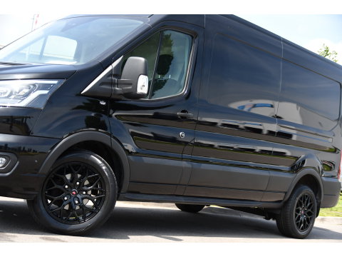 Ford Transit 350 2.0 TDCI L3H2 Limited Black Edition Camera, Cruise, Carplay, 185pk, Xenon, Automaat, Trekhaak, Multimedia, Sensoren, Uniek!