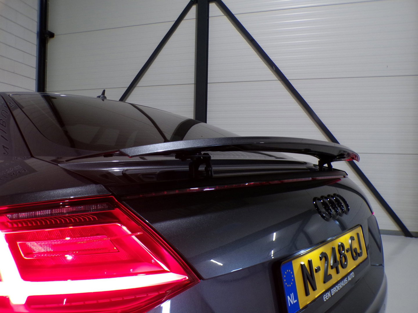 Audi TT 1.8 TFSI S-Line "Automaat" 2x S line Apple-Carplay Stoelverwarming Xenon-LED Keyless Parkeersensoren 1-jaar garantie