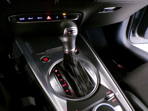 Audi TT 1.8 TFSI S-Line "Automaat" 2x S line Apple-Carplay Stoelverwarming Xenon-LED Keyless Parkeersensoren 1-jaar garantie