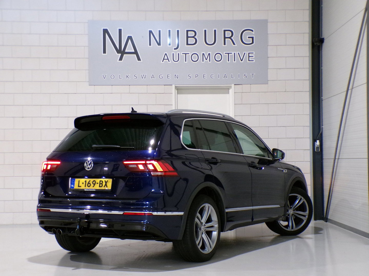 Volkswagen Tiguan 1.4 TSI ACT 150PK R-Line Connected Series Trekhaak Apple-Carplay Virtual-cockpit Adaptive-cruise Navigatie