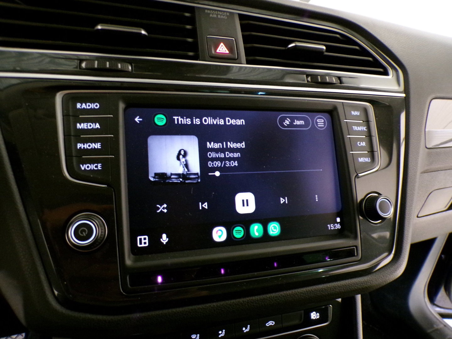 Volkswagen Tiguan 1.4 TSI ACT 150PK R-Line Connected Series Trekhaak Apple-Carplay Virtual-cockpit Adaptive-cruise Navigatie