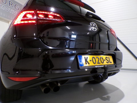 Volkswagen Golf 1.4 TSI ACT Highline "Automaat" Pano Stoelverwarming Trekhaak Xenon-LED Massage-stoel Camera Keyless Parkeersensor