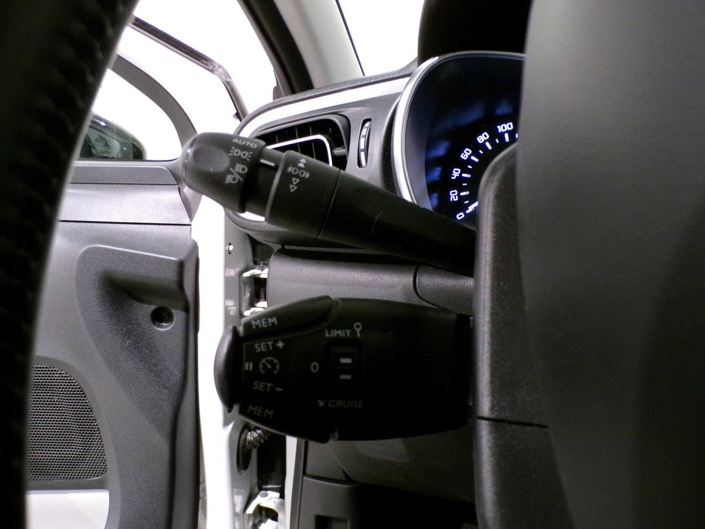 Citroën C3 1.2 PureTech S&S Shine "Origineel NL!" Automaat! Apple-Carplay Android-Auto Achteruitrijcamera Parkeersensoren Garantie