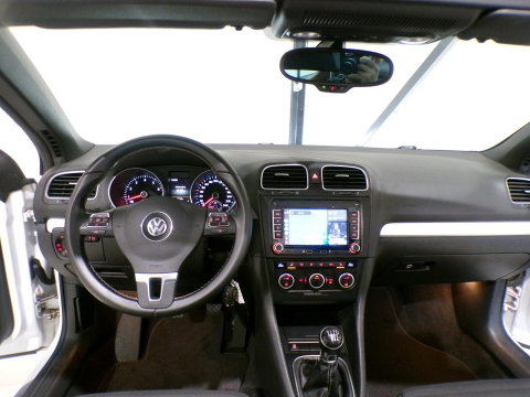 Volkswagen Golf Cabriolet 1.2 TSI Highline CUP Edition Apple-carplay Stoelverwarming Xenon-LED Parkeersensoren Trekhaak Garantie